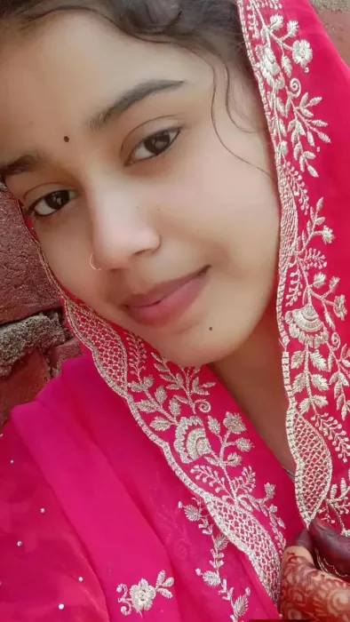 Pooja roy